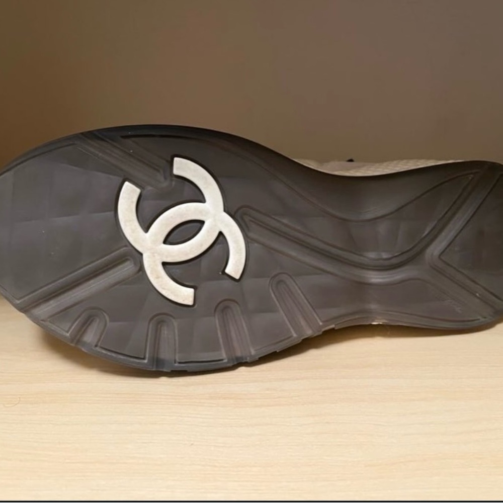 Chanel Women's White Sneakers - Picture 6 of 6
